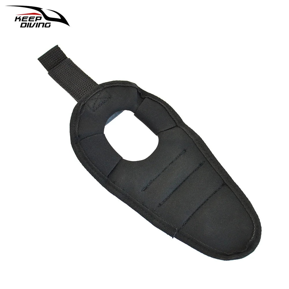 Silicone scuba gloves with LED flashlight wrist mount strap for underwater diving