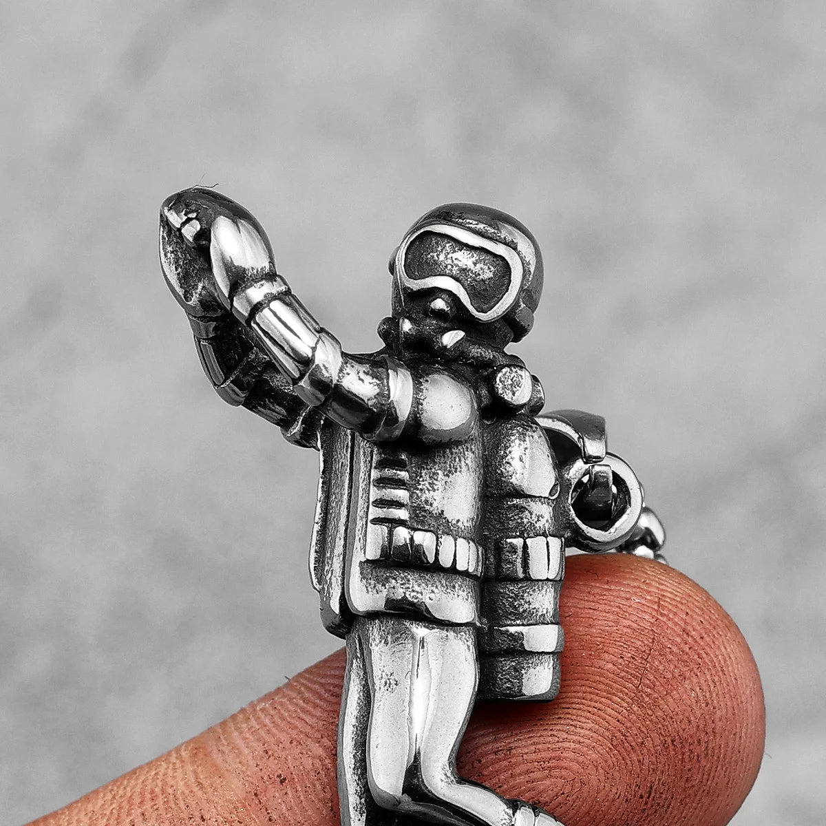 Deep Sea Diver Stainless Steel Men Women Necklaces Pendants Chain Unique Punk Trendy Fashion Jewelry Creativity Gift Wholesale