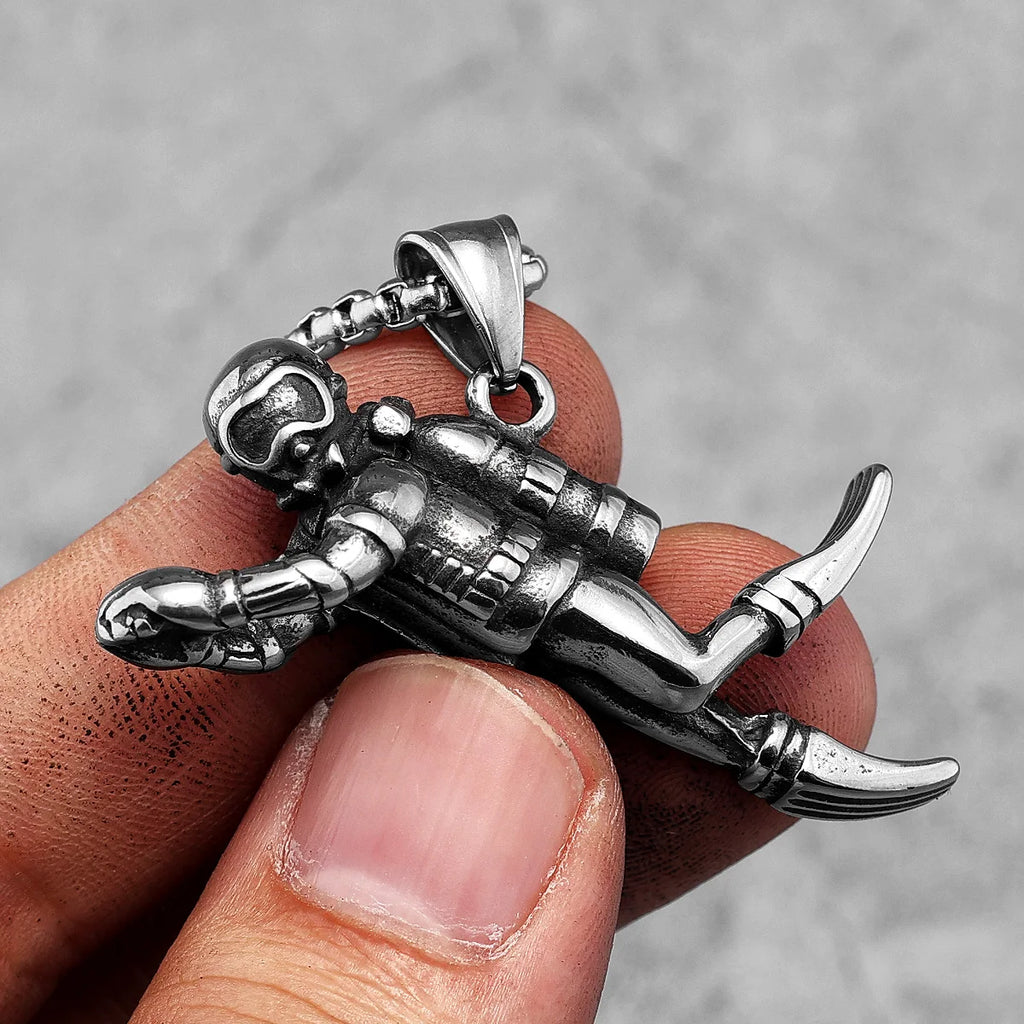 Deep Sea Diver Stainless Steel Men Women Necklaces Pendants Chain Unique Punk Trendy Fashion Jewelry Creativity Gift Wholesale