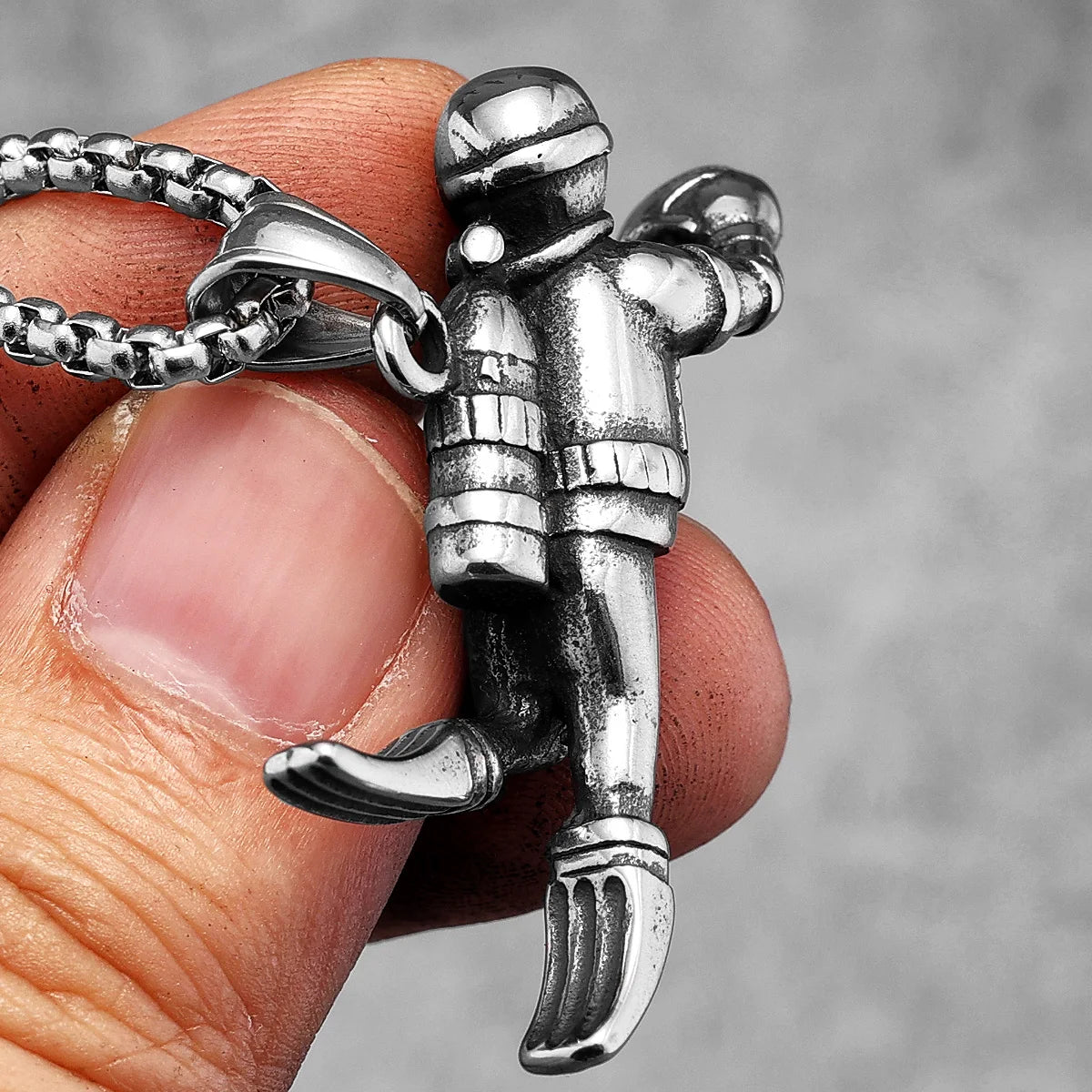 Deep Sea Diver Stainless Steel Men Women Necklaces Pendants Chain Unique Punk Trendy Fashion Jewelry Creativity Gift Wholesale